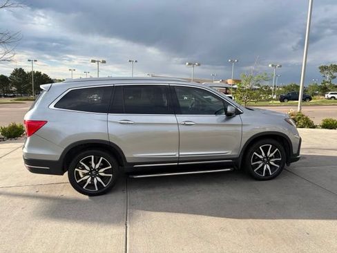 Used 2020 Honda Pilot Touring image 12
