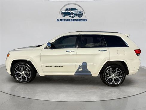 Used 2019 Jeep Grand Cherokee Overland image 2