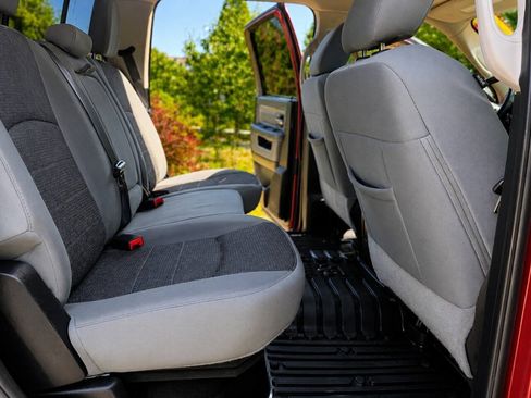 Used 2015 RAM 1500 Classic SLT w/ Luxury Group AWD/4WD image 15
