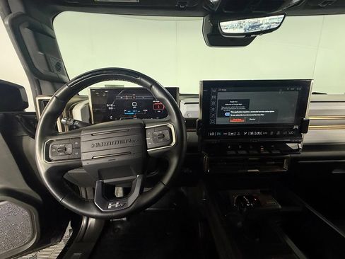 Used 2025 GMC Hummer EV 2X AWD/4WD image 15