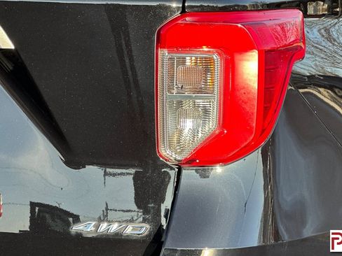 Used 2024 Ford Explorer XLT w/ Equipment Group 202A image 37