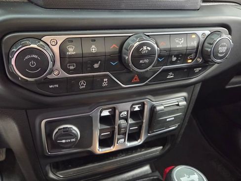 Used 2021 Jeep Wrangler Unlimited Sport AWD/4WD image 22