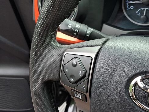 Used 2020 Toyota Tacoma TRD Sport AWD/4WD image 20