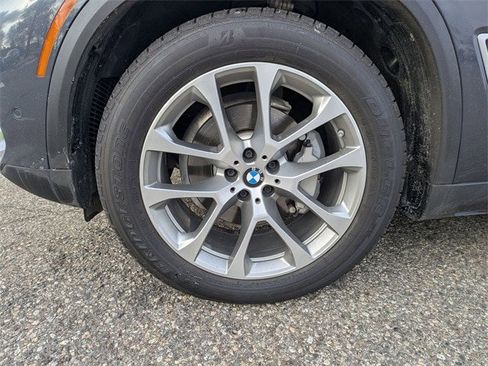 Used 2020 BMW X5 xDrive40i w/ Premium Package image 21