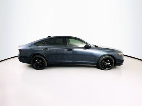 Used 2025 Honda Accord SE image 10