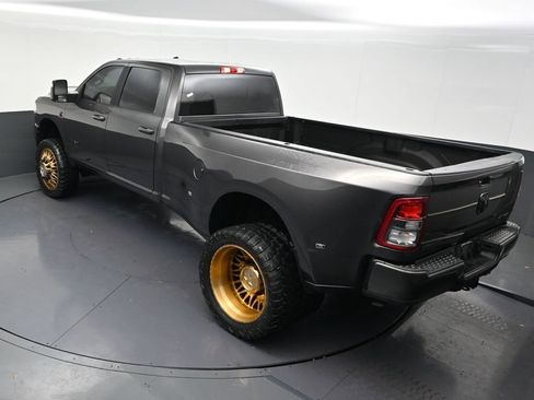 Used 2024 RAM 3500 Big Horn w/ Night Edition AWD/4WD image 20