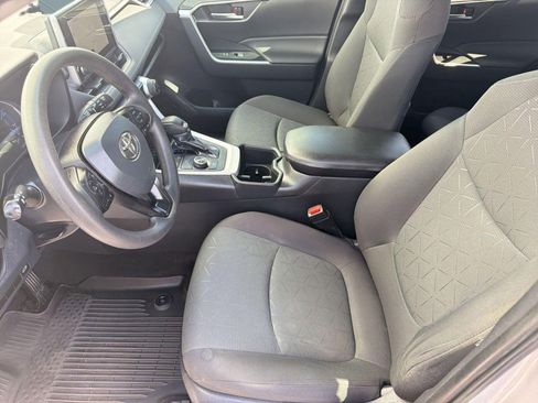 Used 2023 Toyota RAV4 XLE w/ Convenience Package AWD/4WD image 5