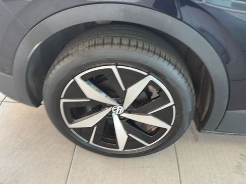 Certified 2023 Volkswagen ID.4 Pro S AWD/4WD image 11