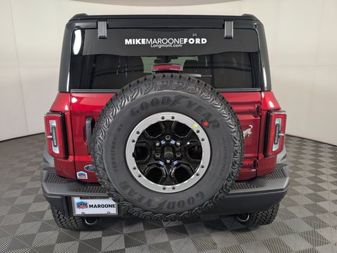 New 2025 Ford Bronco Badlands image 6