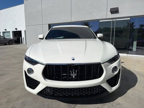 Certified 2022 Maserati Levante Modena image 3