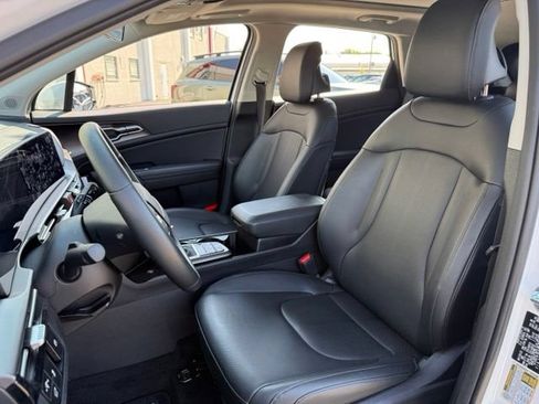 Certified 2026 Kia Sportage SX FWD image 18