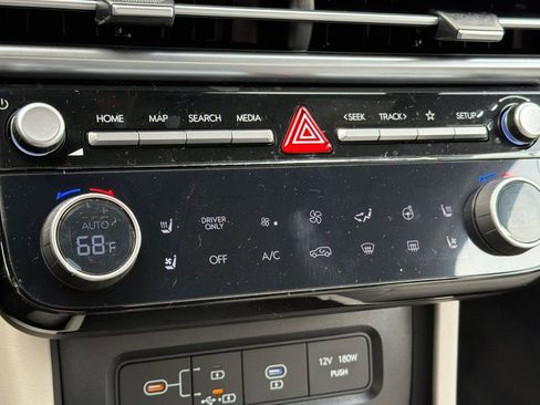 New 2026 Hyundai Tucson Limited image 19