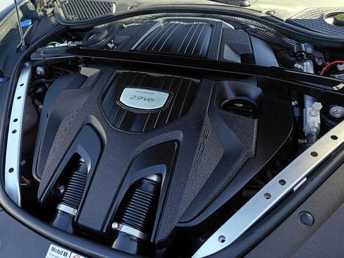 Used 2021 Porsche Panamera w/ Premium Package image 12