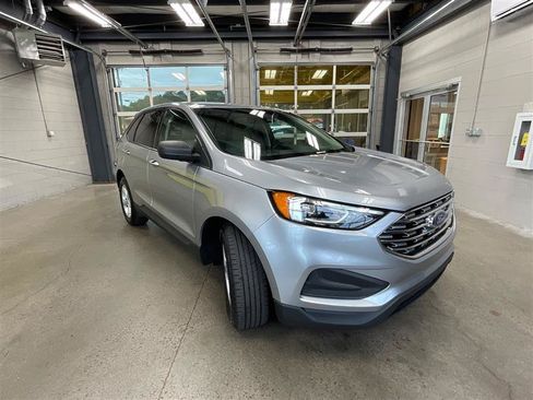 Used 2020 Ford Edge SE FWD image 7