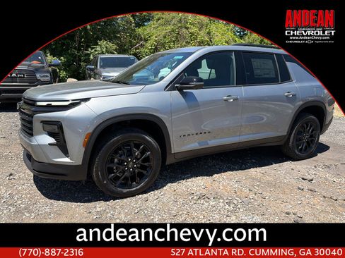 New 2026 Chevrolet Traverse LT w/ Midnight/Sport Edition FWD image 1