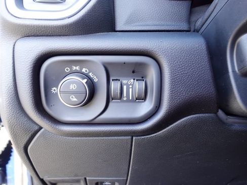 Used 2023 RAM 2500 Laramie AWD/4WD image 18