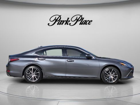 Used 2024 Lexus ES 350 w/ Premium Package FWD image 6