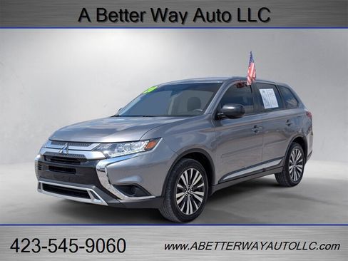 Used 2020 Mitsubishi Outlander ES FWD image 1