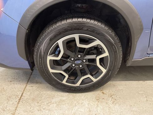 Used 2016 Subaru Crosstrek 2.0i Premium AWD/4WD image 11