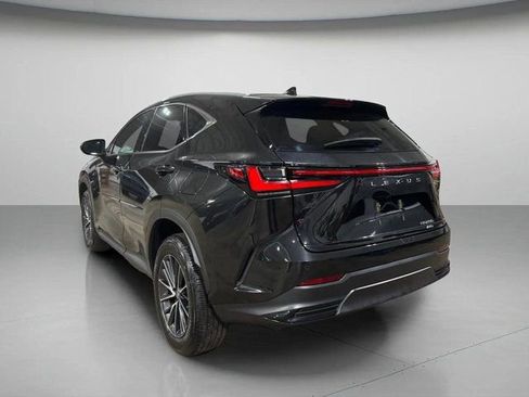 Used 2022 Lexus NX 250 image 5