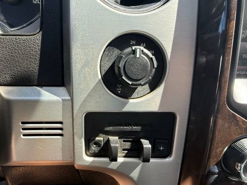 Used 2013 Ford F150 Platinum w/ Max Trailer Tow Pkg AWD/4WD image 21