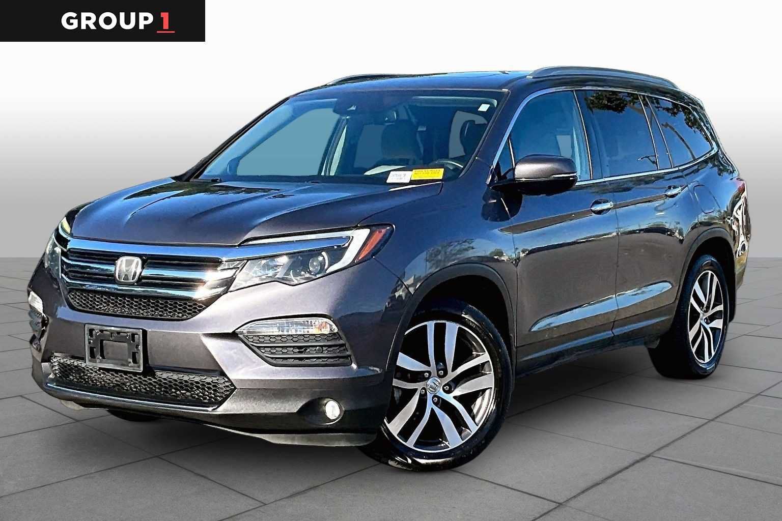 Used 2018 Honda Pilot Touring image 1