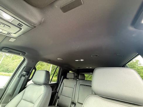 Used 2025 Chevrolet Tahoe Z71 AWD/4WD image 24