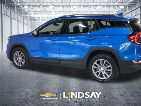 Used 2024 GMC Terrain SLT image 7