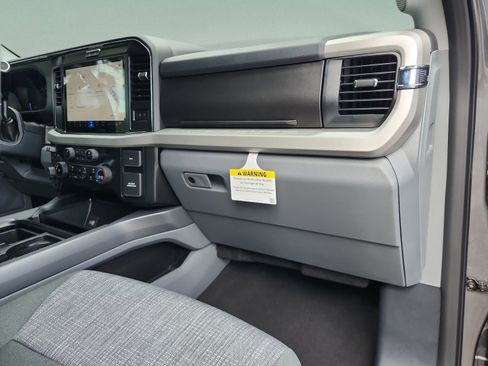 New 2026 Ford F250 XLT w/ XLT Premium Package image 17