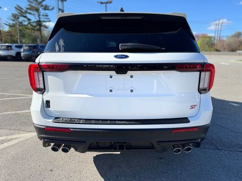 Used 2025 Ford Explorer ST AWD/4WD image 6
