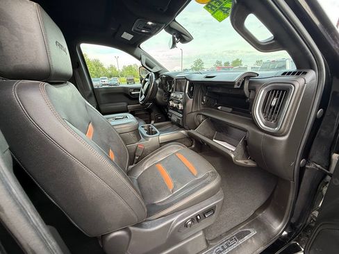 Used 2021 GMC Sierra 1500 AT4 w/ Technology Package AWD/4WD image 16