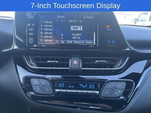 Used 2018 Toyota C-HR XLE FWD image 10