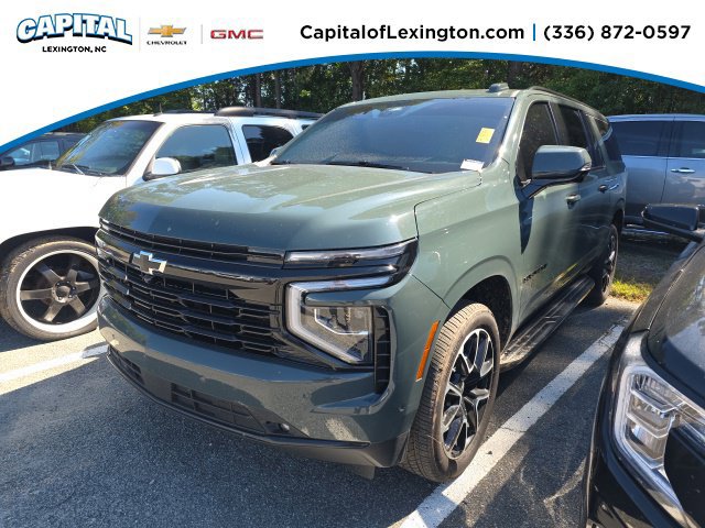 Used 2026 Chevrolet Suburban RST w/ Comfort Package AWD/4WD image 1