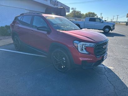 Used 2023 GMC Terrain SLE w/ Driver Convenience Package