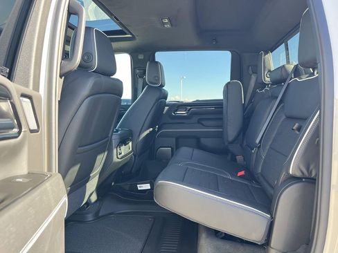 New 2026 GMC Sierra 2500 AT4X image 28