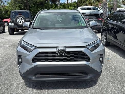 Used 2022 Toyota RAV4 XLE Premium FWD image 2