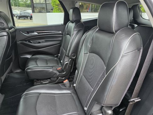 Used 2020 Buick Enclave Avenir w/ Avenir Technology Package AWD/4WD image 42