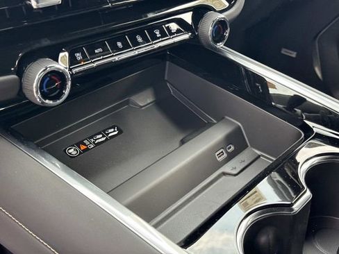 New 2026 Chevrolet Tahoe Premier AWD/4WD image 34