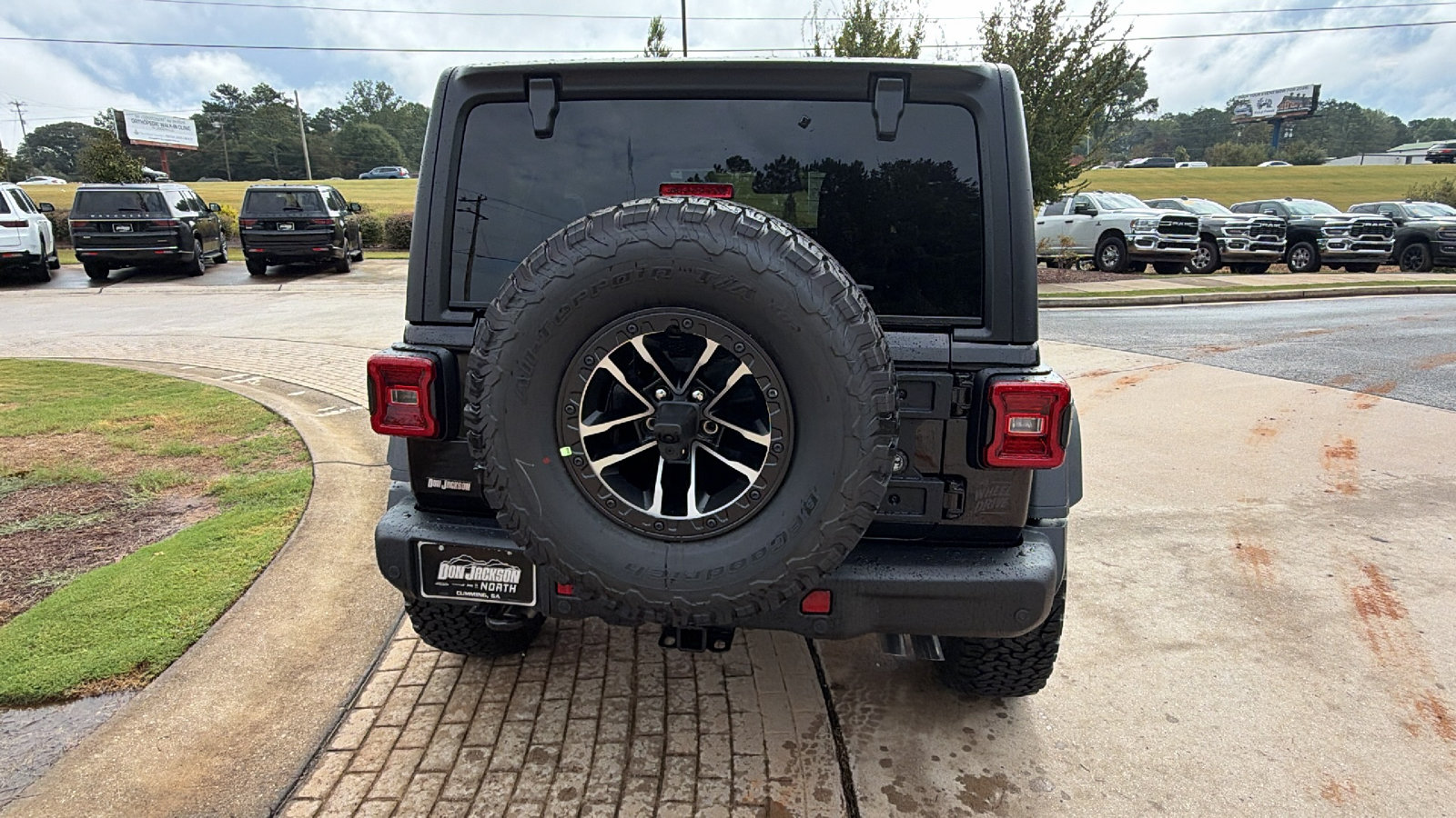 New 2027 Jeep Wrangler Unlimited Rubicon 392 AWD/4WD image 9