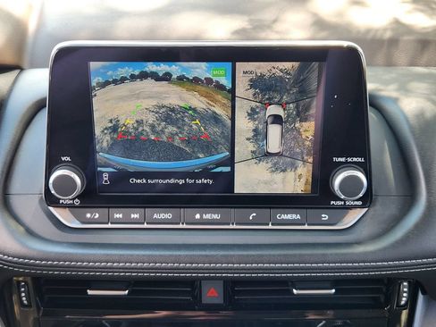 Used 2021 Nissan Rogue SV FWD image 12