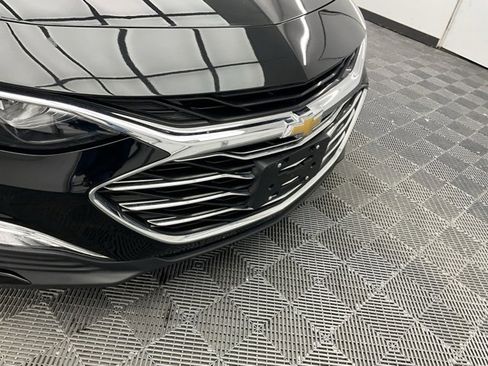 Used 2020 Chevrolet Malibu LS image 24