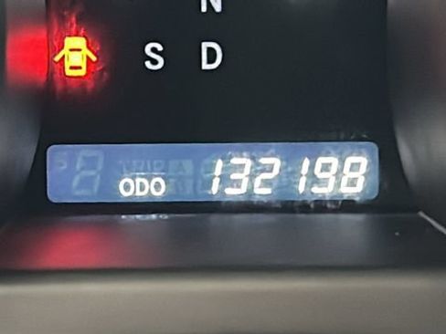 Used 2010 Toyota Highlander Limited AWD/4WD image 18