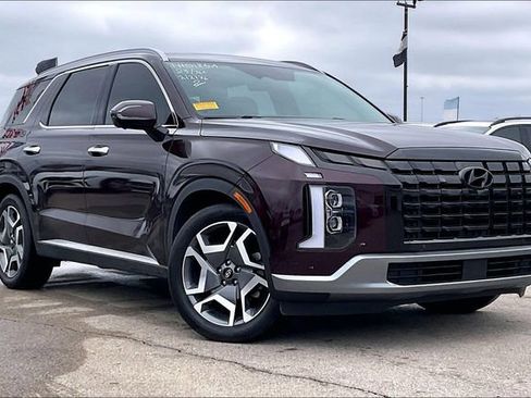 Used 2023 Hyundai Palisade Limited image 1
