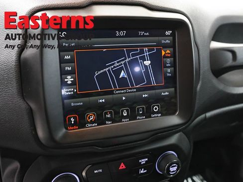 Used 2023 Jeep Renegade Latitude AWD/4WD image 18