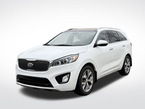 Used 2018 Kia Sorento SX image 4