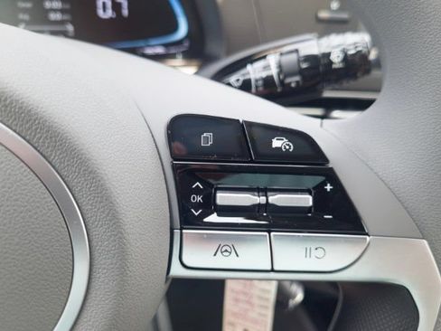 New 2026 Hyundai Elantra SE FWD image 24