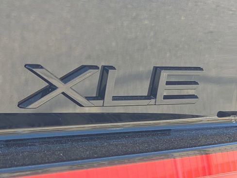 New 2026 Toyota Prius XLE FWD image 12