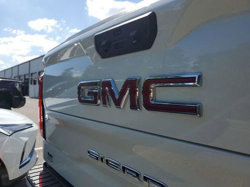 New 2026 GMC Sierra 1500 AT4 w/ AT4 Premium Package AWD/4WD image 7