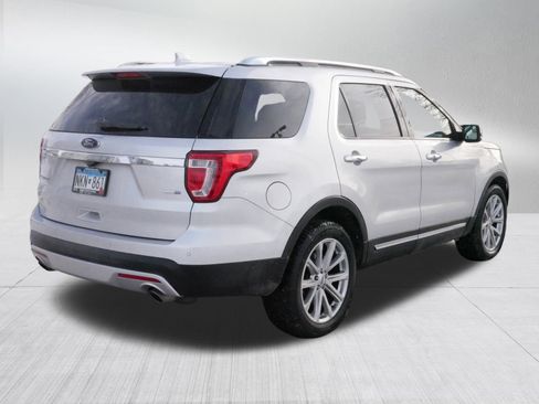 Used 2016 Ford Explorer Limited image 7