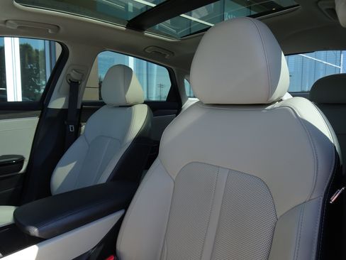 Used 2021 Kia K5 EX w/ EX Premium Package FWD image 10